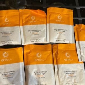 Optavia lot of 7 Old Fashioned Maple & Brown Sugar Oatmeal “expired”